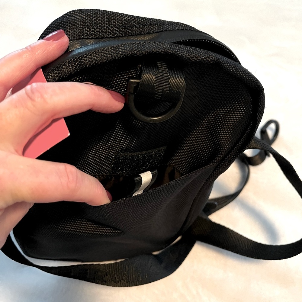 NWT Supervek Sling Bag Pro Crossbody Bag - Picture 12 of 13